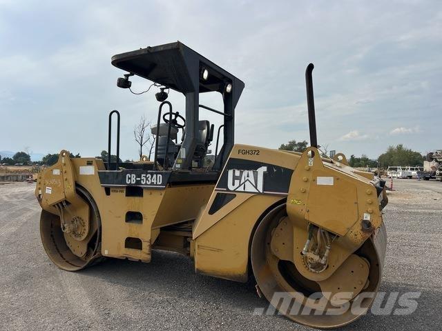 CAT CB-534D Çift tamburlu silindirler