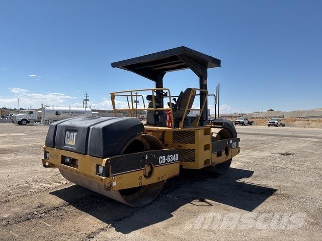 CAT CB-634D Çift tamburlu silindirler