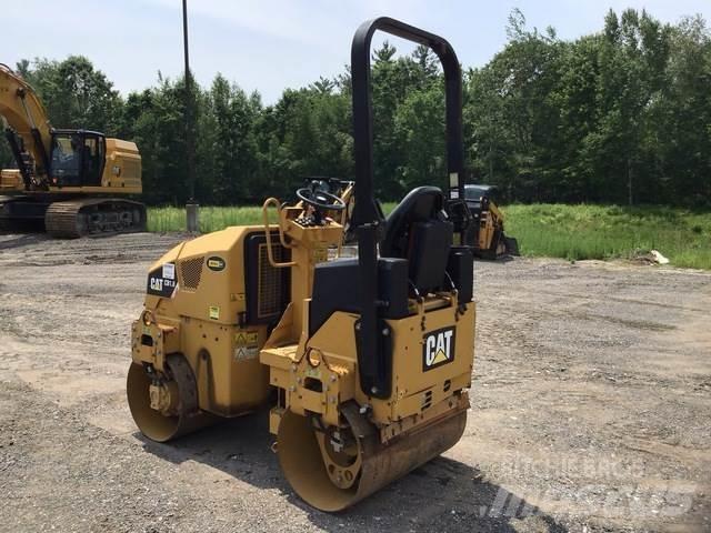 CAT CB1.8 Çift tamburlu silindirler