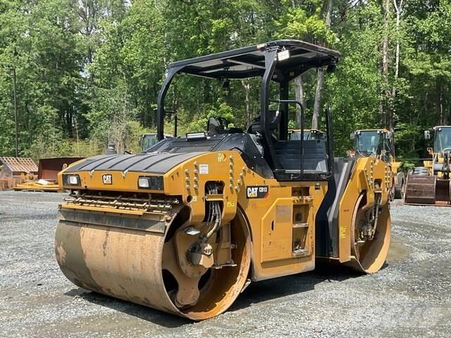 CAT CB13 Çift tamburlu silindirler