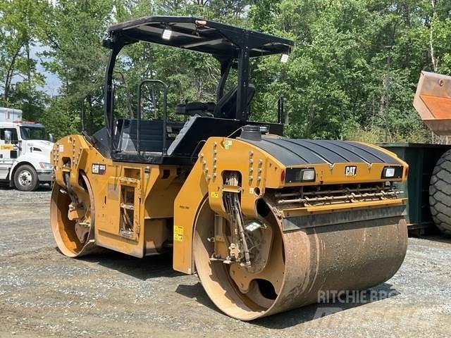 CAT CB13 Çift tamburlu silindirler