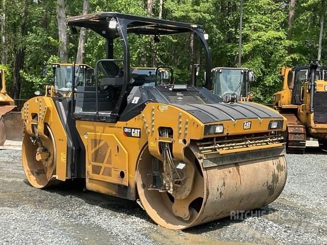 CAT CB13 Çift tamburlu silindirler