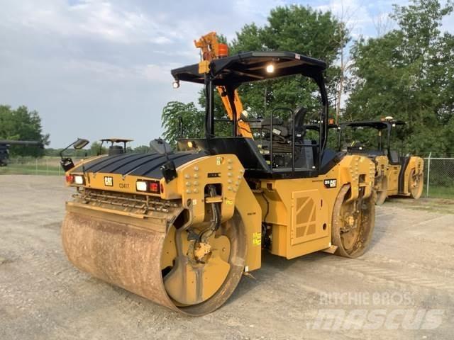CAT CB16 Çift tamburlu silindirler