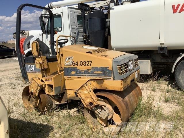CAT CB224C Çift tamburlu silindirler