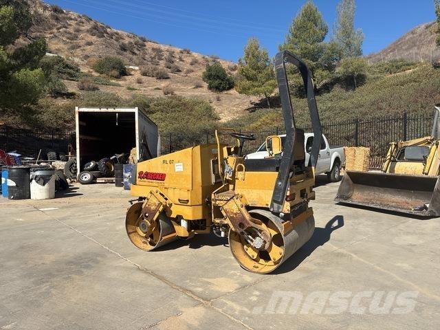 CAT CB224C Çift tamburlu silindirler