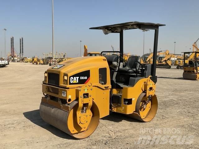 CAT CB34B Çift tamburlu silindirler