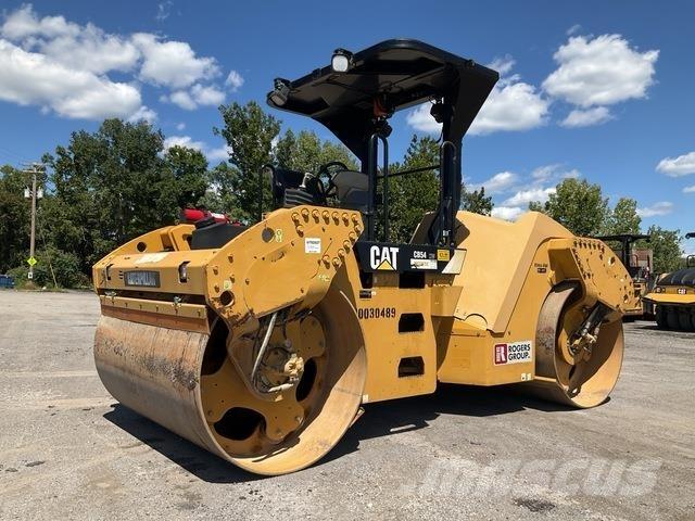 CAT CB54 Çift tamburlu silindirler