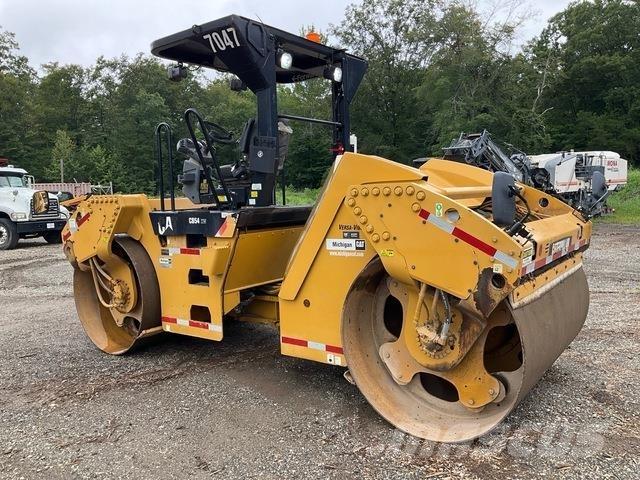 CAT CB54 Çift tamburlu silindirler