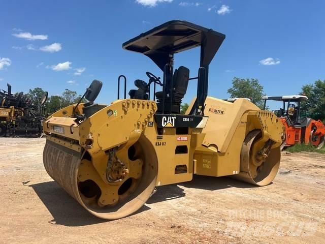 CAT CB54 XW Çift tamburlu silindirler