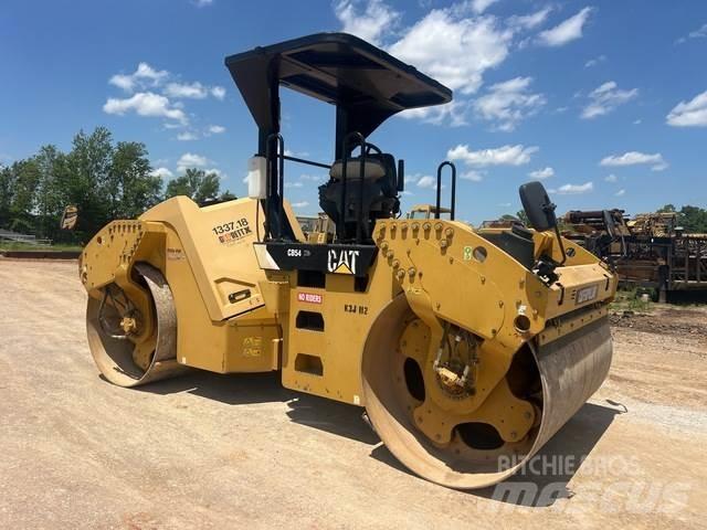 CAT CB54 XW Çift tamburlu silindirler