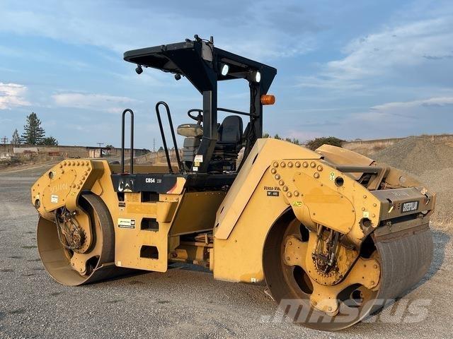 CAT CB54 XW Çift tamburlu silindirler