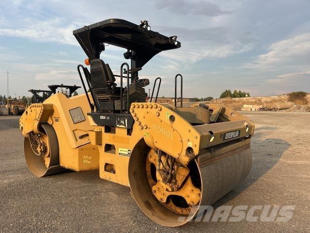 CAT CB54 XW Çift tamburlu silindirler