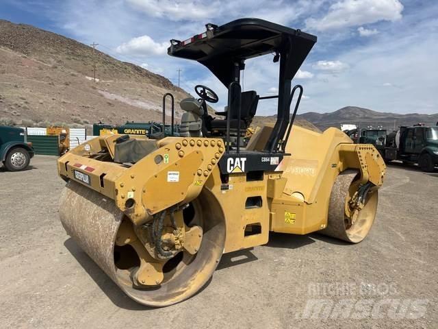 CAT CB64 Çift tamburlu silindirler