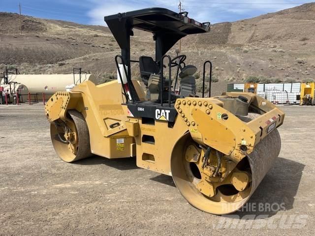 CAT CB64 Çift tamburlu silindirler