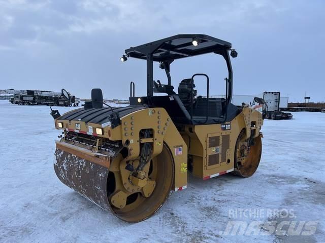 CAT CB64B Çift tamburlu silindirler