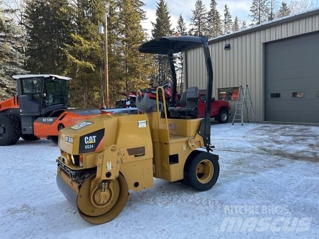 CAT CC24 Kombine silindirler