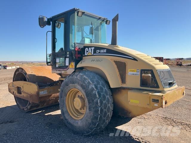CAT CP-563E Tek tamburlu silindirler