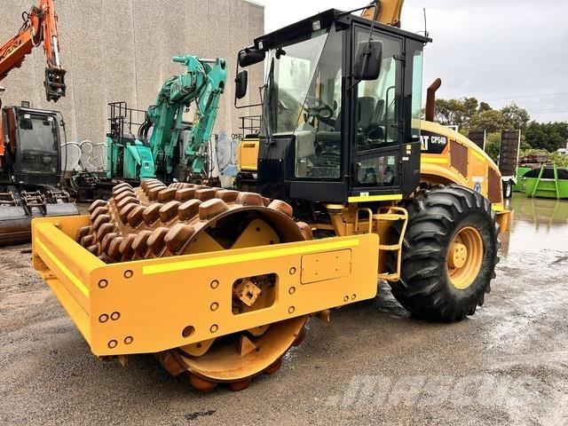 CAT CP54B Tek tamburlu silindirler