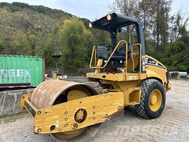 CAT CS-433E Tek tamburlu silindirler
