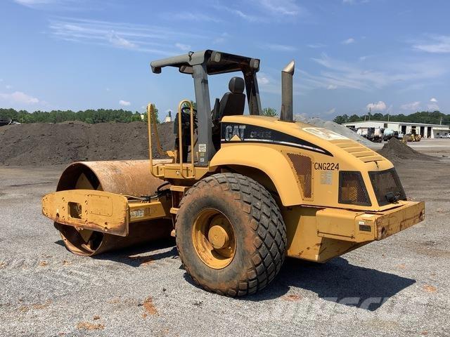 CAT CS-563E Tek tamburlu silindirler