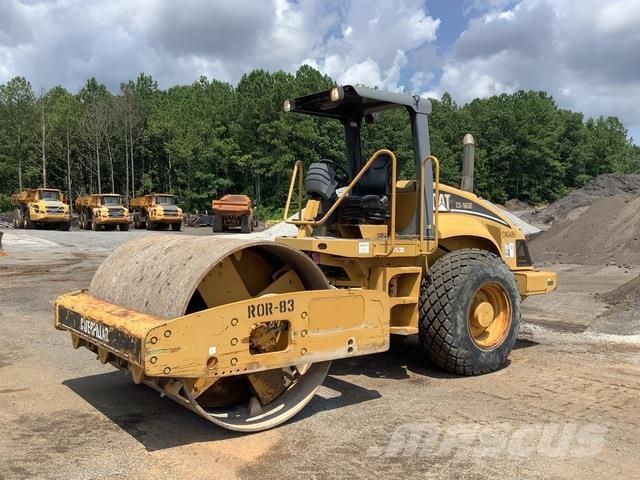 CAT CS-563E Tek tamburlu silindirler