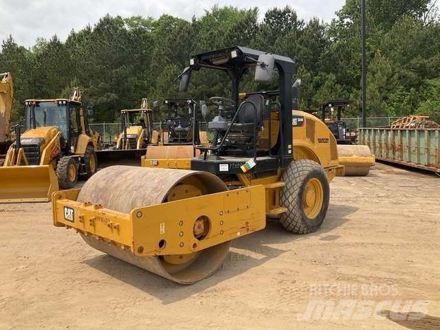 CAT CS44B Tek tamburlu silindirler