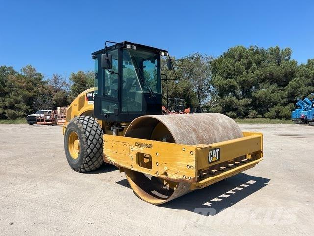 CAT CS54B Tek tamburlu silindirler