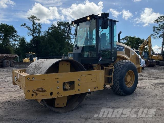 CAT CS66B Tek tamburlu silindirler