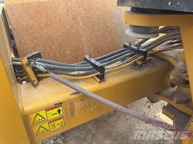 CAT CS78B Tek tamburlu silindirler