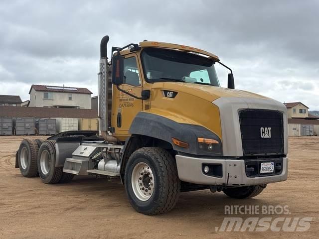 CAT CT660S Çekiciler