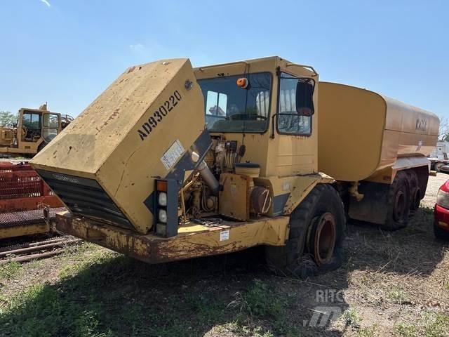 CAT D300D Su tankerleri