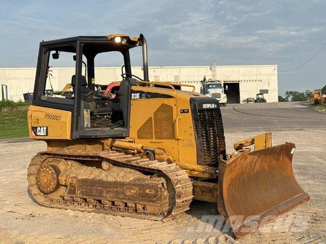 CAT D3K XL Paletli dozerler
