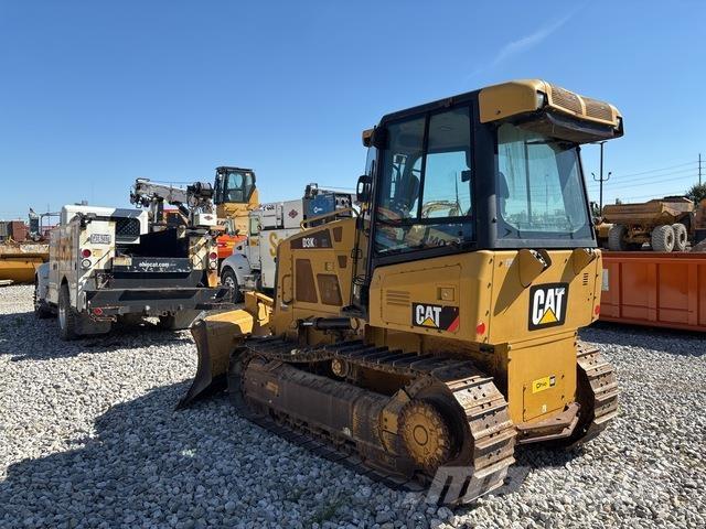 CAT D3K2 XL Paletli dozerler