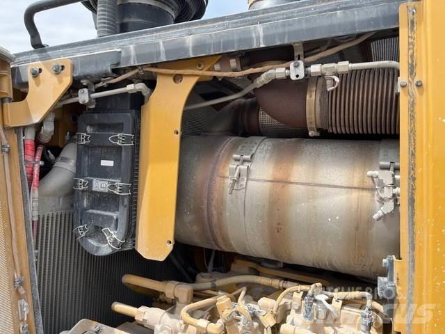 CAT D8T Paletli dozerler