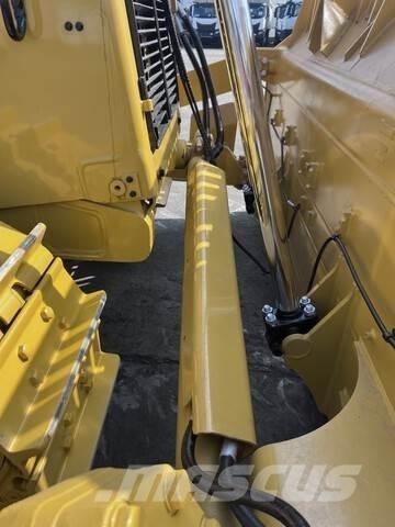 CAT D8T Paletli dozerler