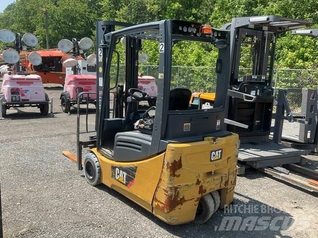 CAT MH 2ET4000 Elektrikli forkliftler