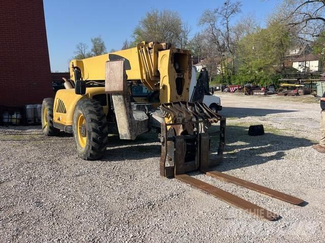 CAT TL1055 Teleskopik yükleyiciler