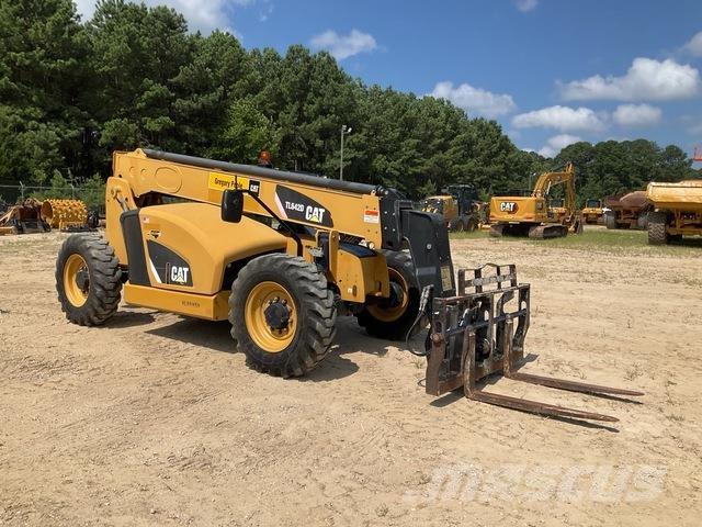CAT TL642D Teleskopik yükleyiciler
