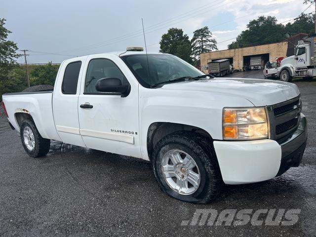 Chevrolet 1500 Pikaplar