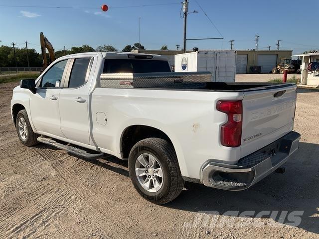 Chevrolet 1500 Pikaplar