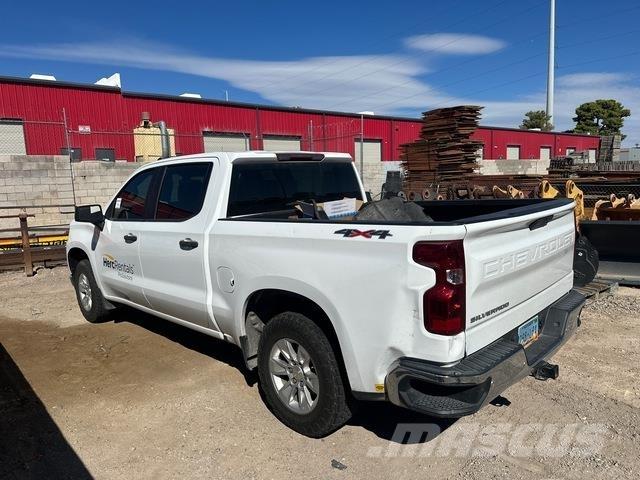 Chevrolet 1500 Pikaplar