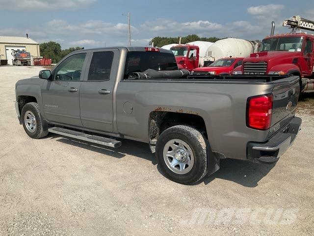Chevrolet 1500 Pikaplar