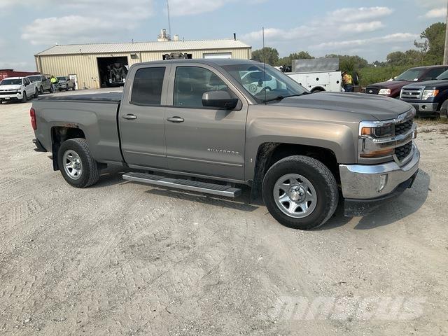 Chevrolet 1500 Pikaplar