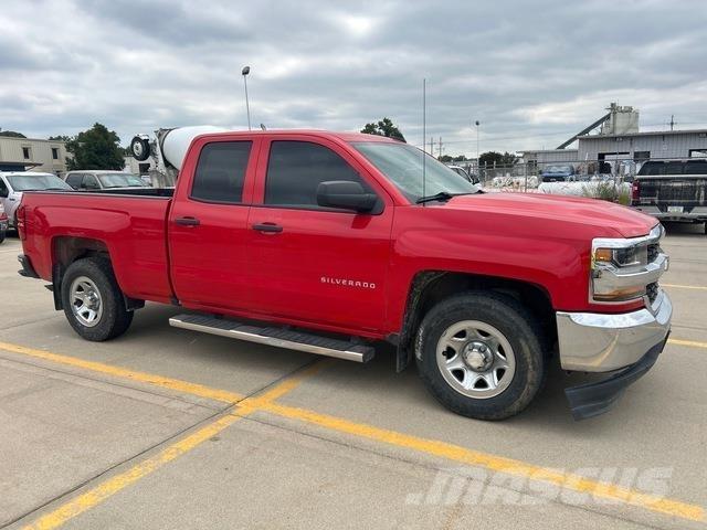 Chevrolet 1500 Pikaplar