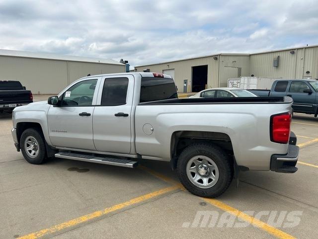 Chevrolet 1500 Pikaplar