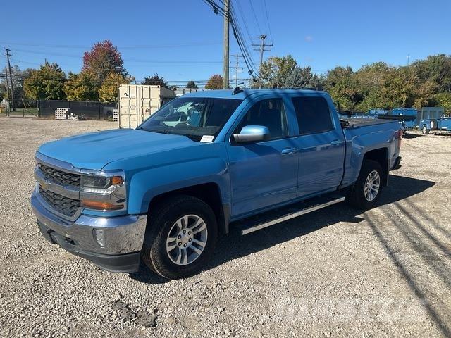 Chevrolet 1500 Pikaplar