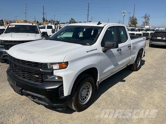 Chevrolet 1500 Pikaplar