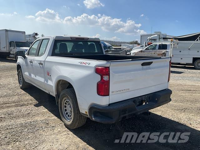 Chevrolet 1500 Pikaplar