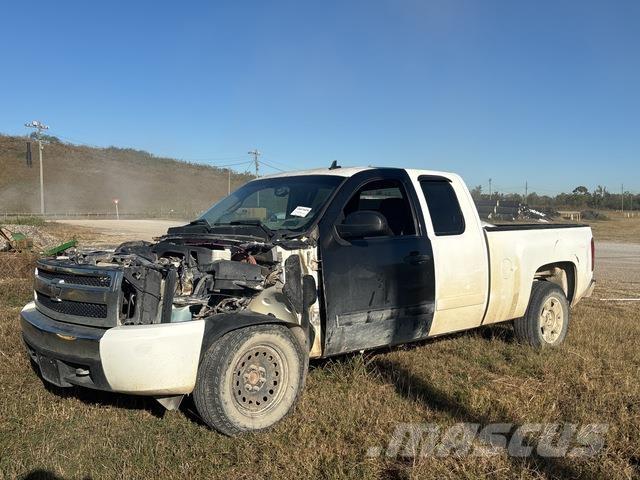 Chevrolet 1500 Pikaplar