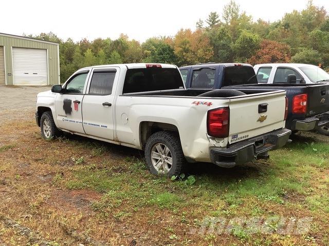 Chevrolet 1500 Pikaplar